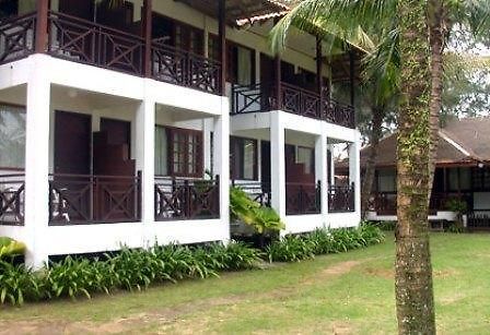 Duta Sands Beach Resort Kuantan Exterior photo