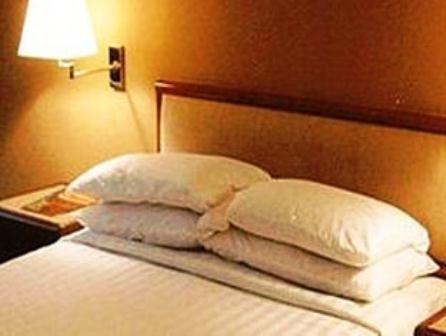 Duta Sands Beach Resort Kuantan Room photo